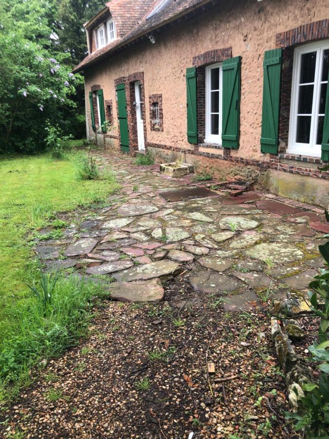 Chambre Au Calme Pontgouin Exterior foto